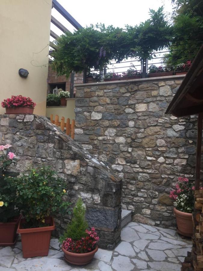 La Casa Del Glicine Hotel Tarzo Bagian luar foto