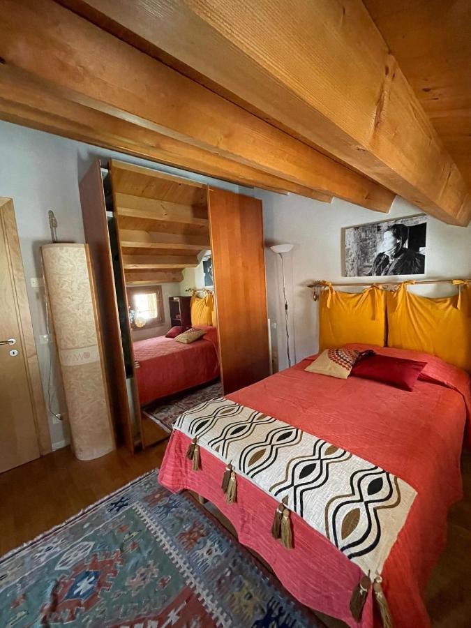 La Casa Del Glicine Hotel Tarzo Bagian luar foto